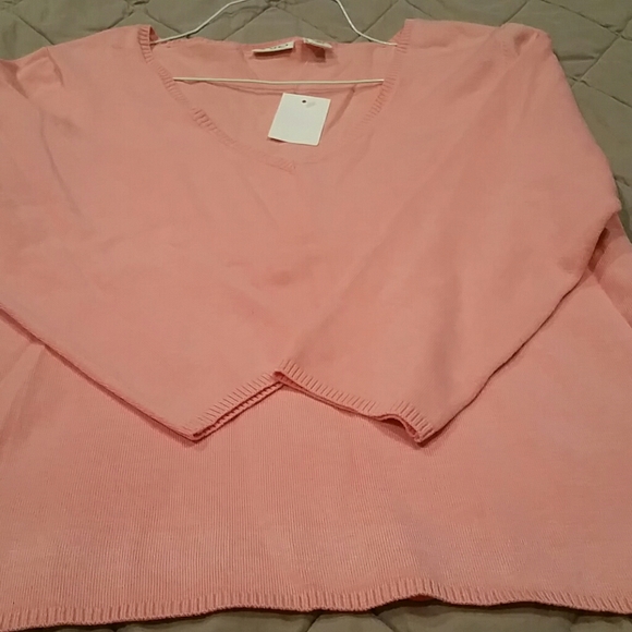 Sweater - Picture 4 of 5